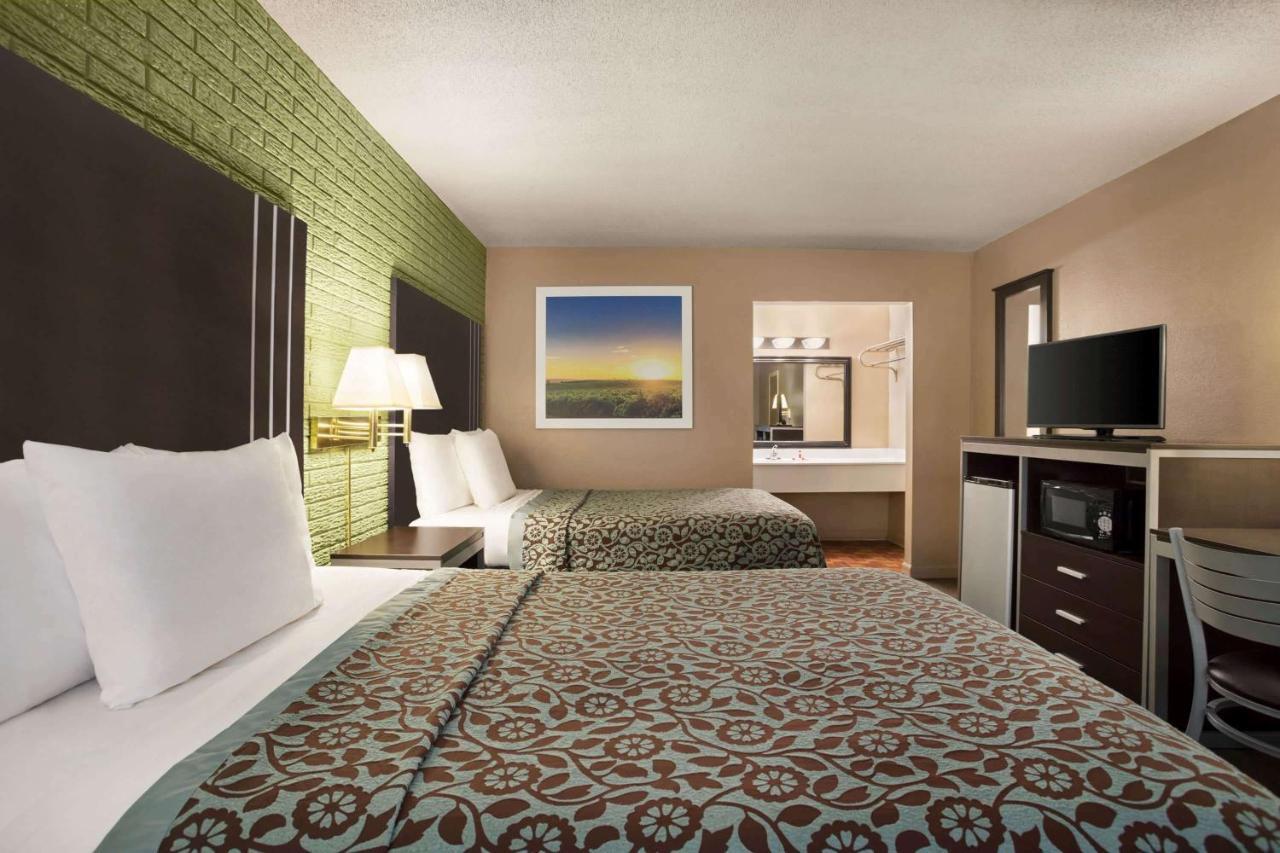 Days Inn By Wyndham Hardeeville/ I-95 State Line Экстерьер фото