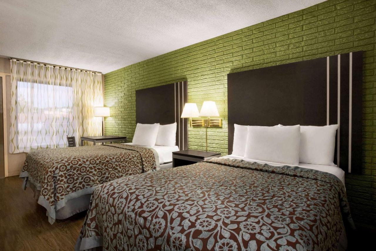 Days Inn By Wyndham Hardeeville/ I-95 State Line Экстерьер фото