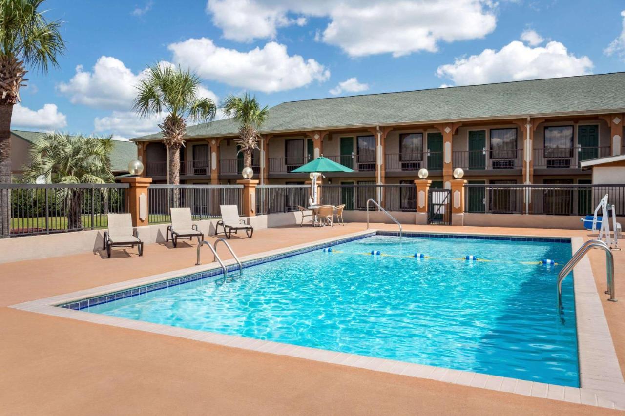 Days Inn By Wyndham Hardeeville/ I-95 State Line Экстерьер фото